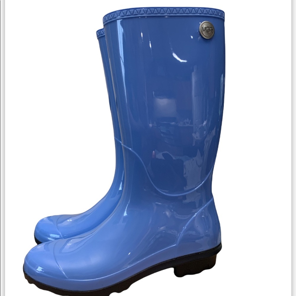 Ugg Periwinkle Size 9 W Shaye Rainboot. BNWT- Never wore!